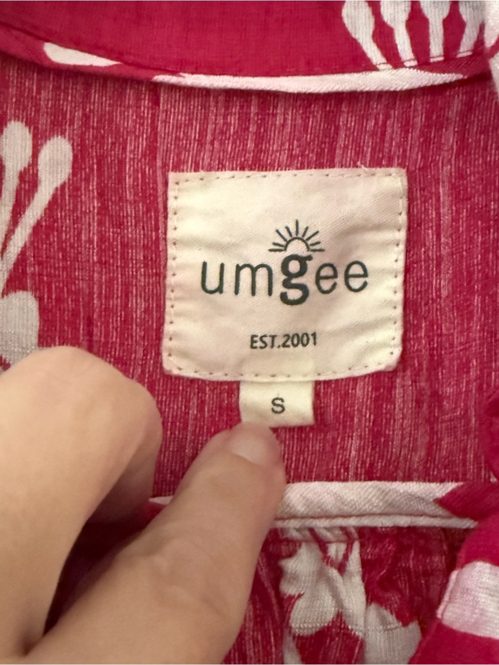 Umgee Fuchsia & White Embroidered Ruffle Blouse - Picture 4 of 5
